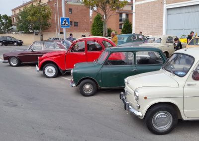 Trobada de vehicles clàssics a Golmés, maig de 2016